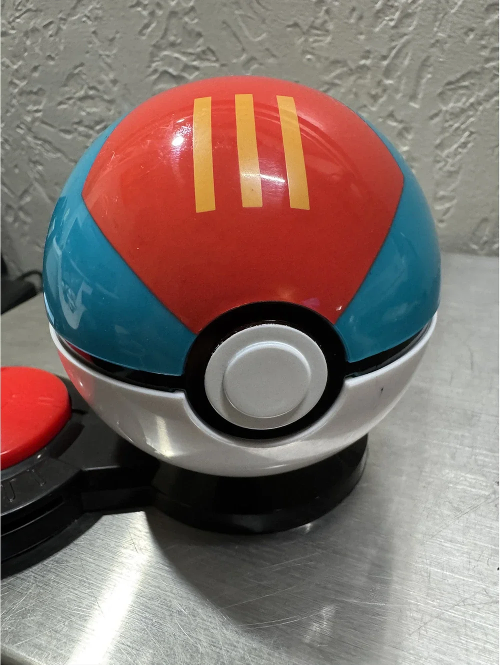 Pokémon Premier Ball lure ball Clip n Go Suprise Attack game- 2021